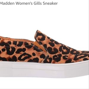 Steve Madden Women's Gills Sneaker